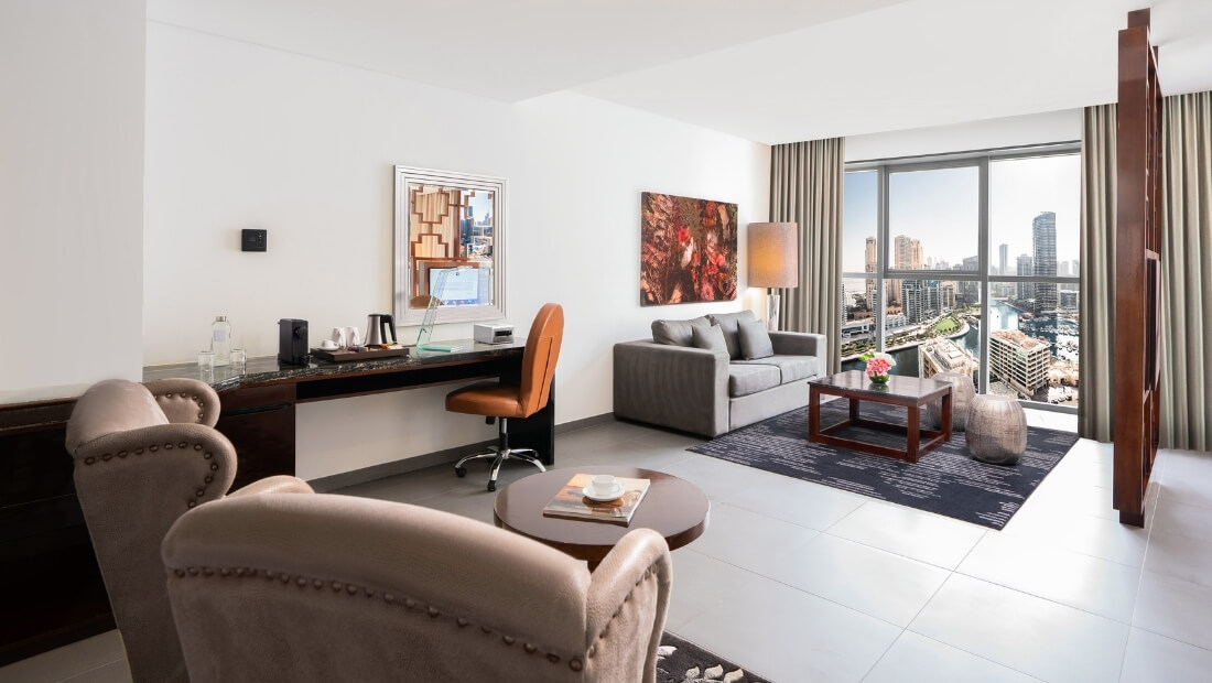 Club Grand Room